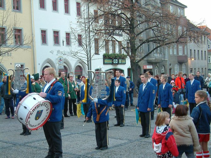 Karnevalseröffnung mit dem traditionellen Schlüsselkampf am Dienstag, den 11.11.2003 auf dem Neustädter Markt Galerie 1