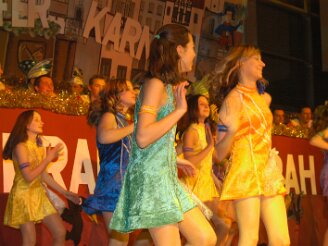 poessneck.diashow.duhlendorfergalaabend Die Karnevalgesellschaft Duhlendorf feierte am 26. Februar 2005 ihren 3. Galaabend in der Sport- und Festhalle Neustadt.
