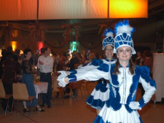 poessneck.diashow.duhlendorfergalaabend Die Karnevalgesellschaft Duhlendorf feierte am 26. Februar 2005 ihren 3. Galaabend in der Sport- und Festhalle Neustadt.