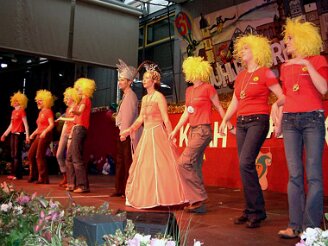 kinderfaschingsgala-sfh120205-013 Die Bilder wurden aus der alten Webseite kopiert und wieder hochgerechnet. Daher die schlechte Qualität. Die Fotografen sind reine Vermutung, es können auch...