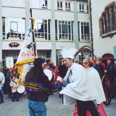 samstag-fahnenweihe050205-018