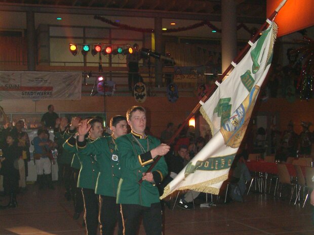 Närrische Ausgelassenheit am Sonntag, den 06.02.2005 in der Sport- und Festhalle
