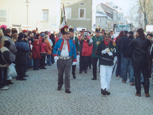 Großer Karnevalsumzug durch Duhlendorf am Sonntag, am Sonntag den 06.02.2005 Galerie 7
