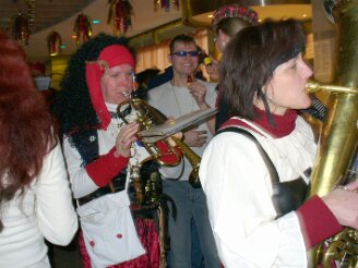 montag-apresparty-sfh190207-001