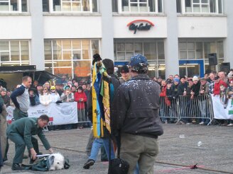 montag-tauziehen040208-269