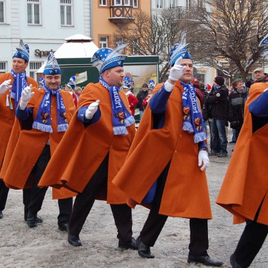 samstag-fahnenweihe130210-011