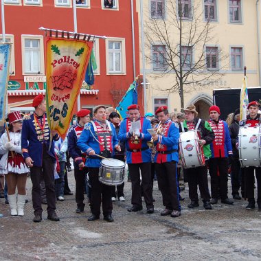 samstag-fahnenweihe130210-020