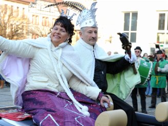 samstag-fahnenweihe050311-009
