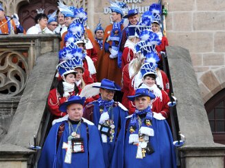 samstag-fahnenweihe050311-013