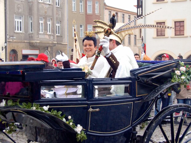 Fahnenhissung der Neustädter Stadtfahne