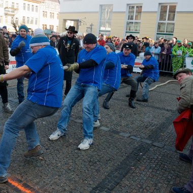 montag-tauziehen160215-086