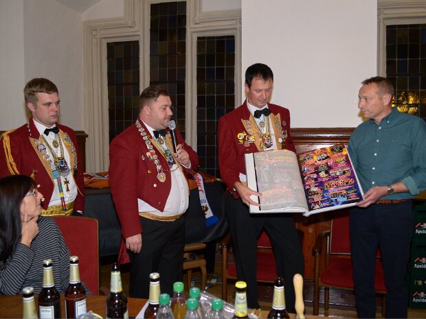 Traditionelle Rathaussitzung