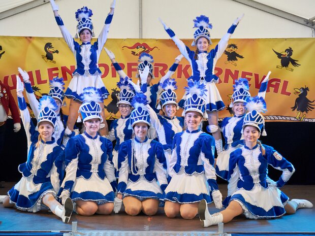 Rosenmontagstrubel im beheizten Festzelt Galerie 1