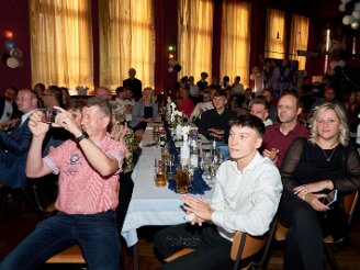 70 Jahre Duhlendorfer Funkengarde Hinweis: Das Jubiläum ist erst in der 71.Session