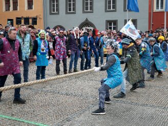 montag-tauziehen-120224-226