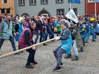 montag-tauziehen-120224-227
