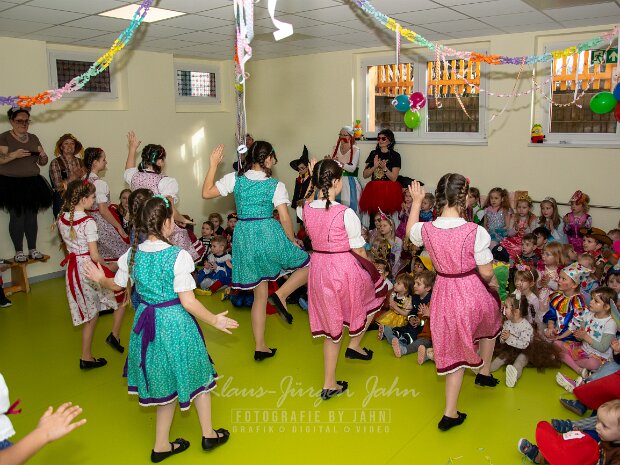 Besuch in der Kindertagesstätte Kleine Strolche Rosenweg