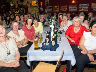 70 Jahre Duhlendorfer Funkengarde Hinweis: Das Jubiläum ist erst in der 71.Session