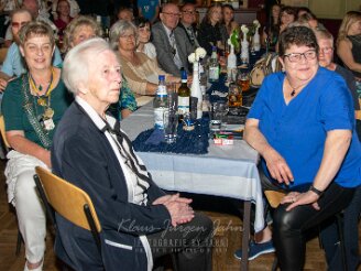 70 Jahre Duhlendorfer Funkengarde Hinweis: Das Jubiläum ist erst in der 71.Session