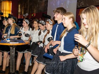 70 Jahre Duhlendorfer Funkengarde Hinweis: Das Jubiläum ist erst in der 71.Session