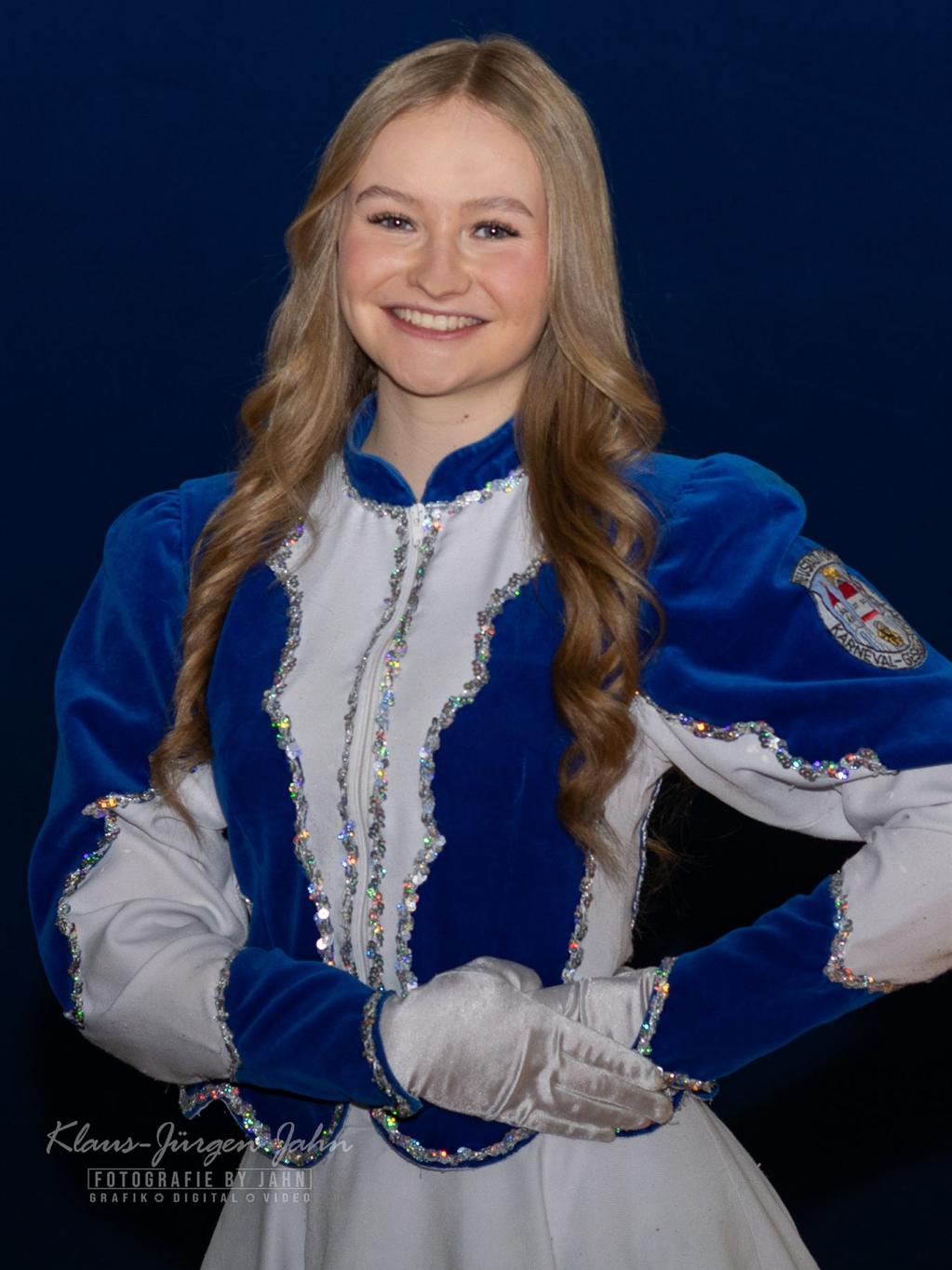 alexa-kloepfel-71.sess-4