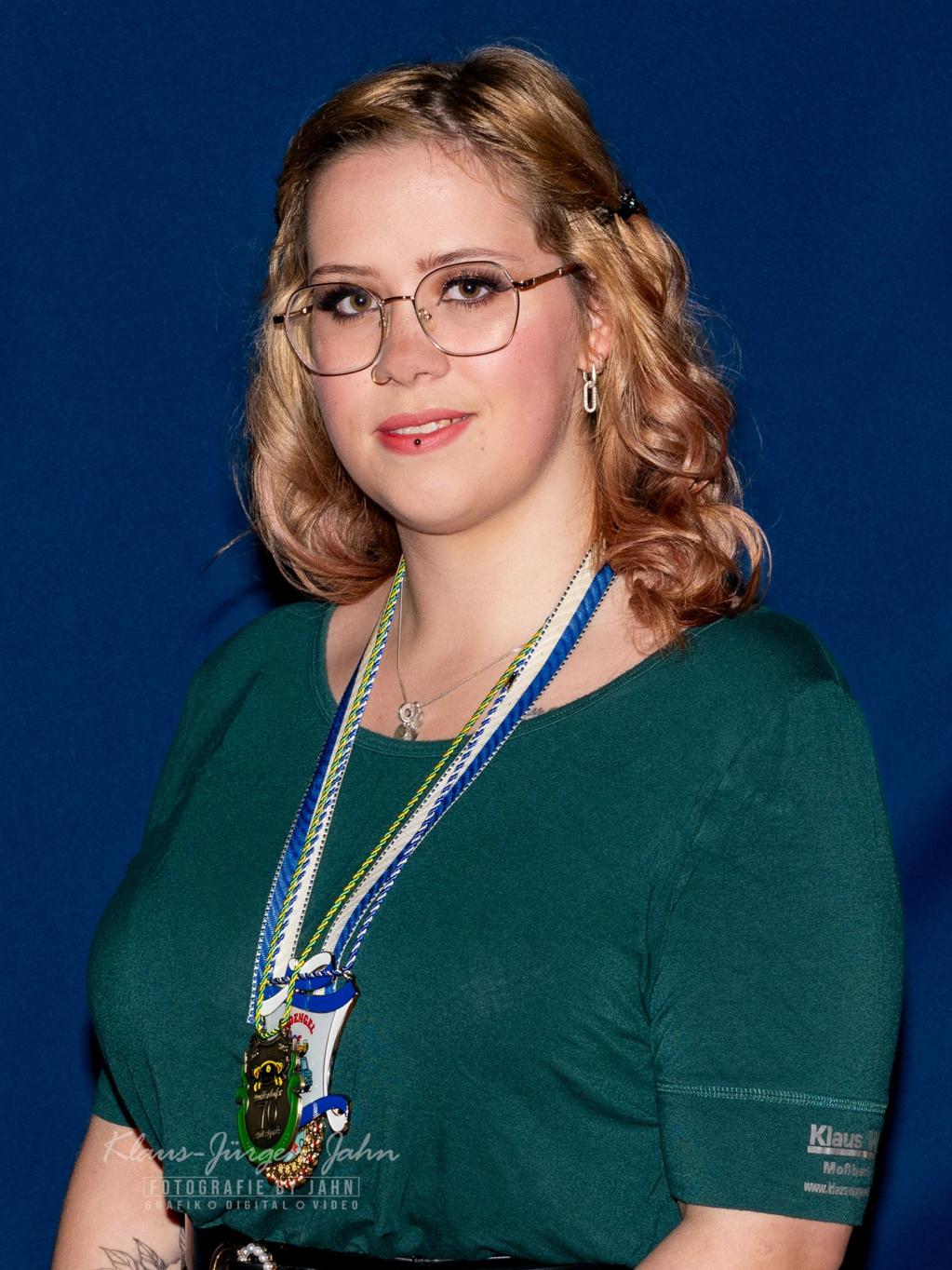 alina-possner-72.sess